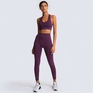 SET Active Deep Purple Sculptflex bra and leggings set